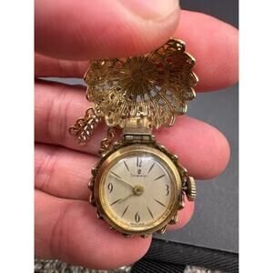 Vintage Sovereign Gold Tone Scrollwork Filigree Ball Drop Locket/Pendant Watch